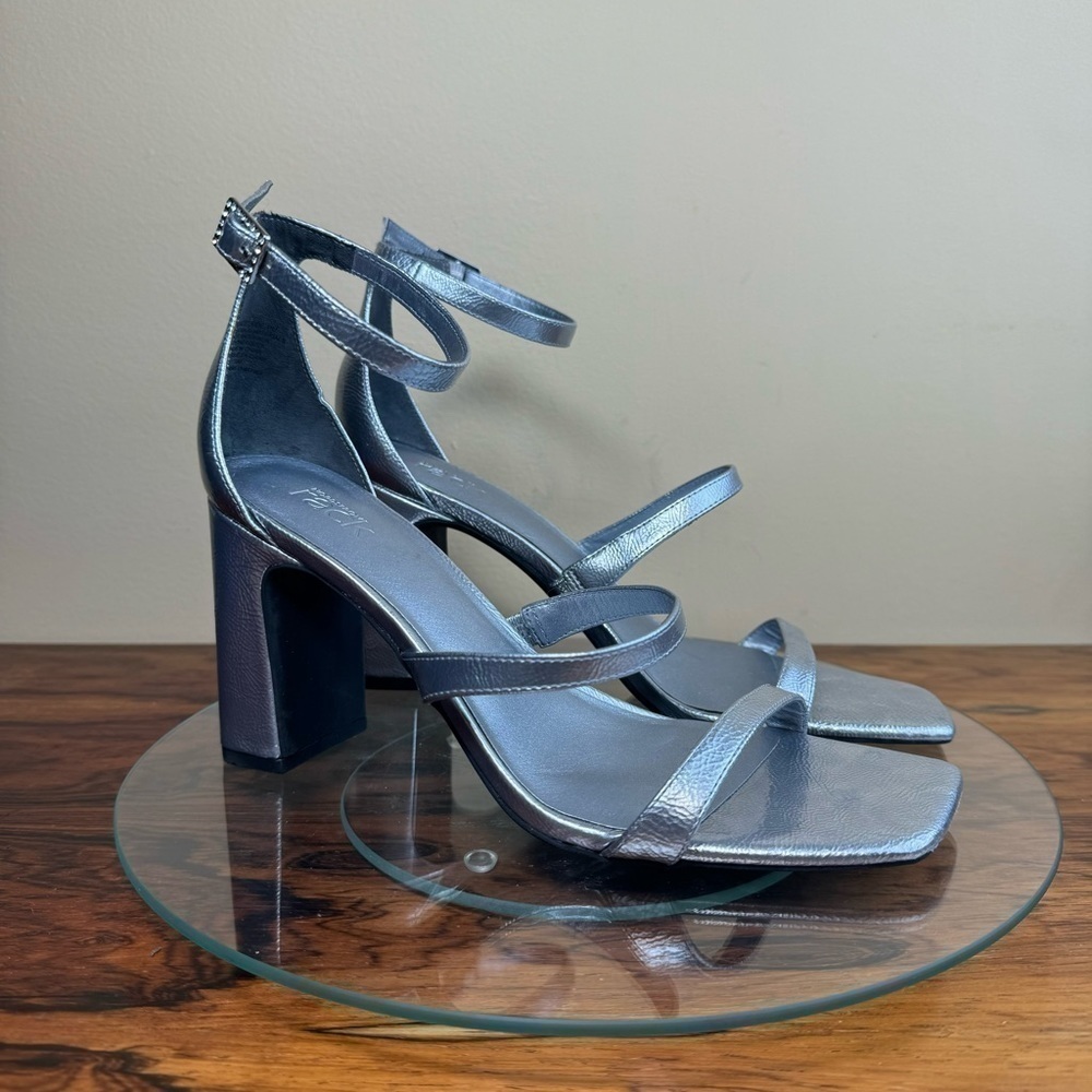 NEW Nordstrom Rack Adelaide Block Heel Sandal silver metallic - Picture 6 of 16